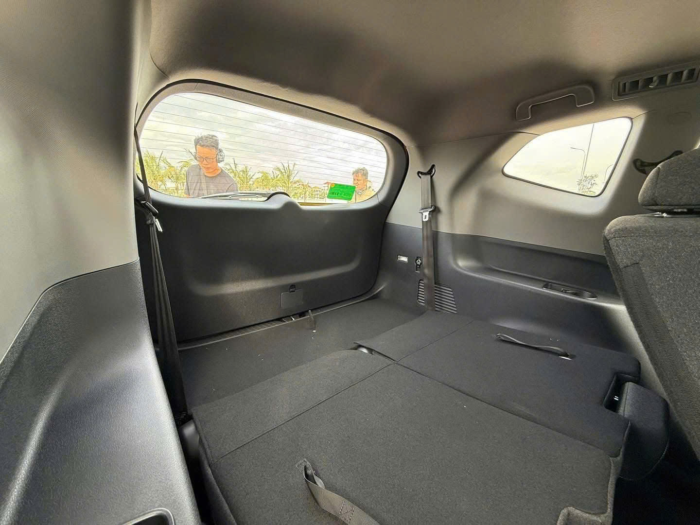 chi-tiet-xe-limo-green