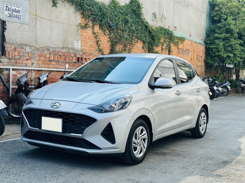 Hyundai i10 sedan số sàn bản đủ