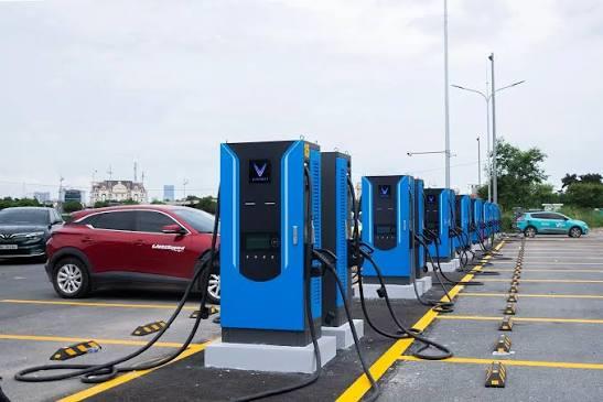 Quy trình chi tiết đăng ký trạm sạc nhượng quyền V-Green