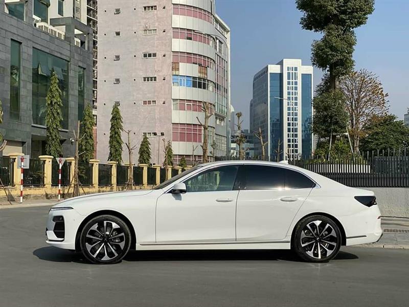 So sánh các phiên bản VinFast Lux A2.0